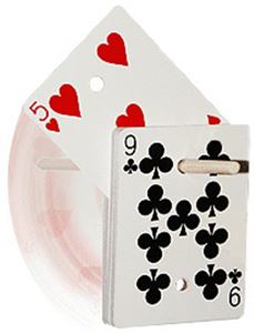 Immagine di Cartofolie (Bicycle) Présentez un jeu de cartes perforées en deux endroits et invitez un spectateur à prendre une carte.D... » 