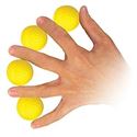 Picture of Multiplication de balles de golf Commencez votre démonstration avec une balle entre le pouce et l'index, un petit mouvement du poigne... » 