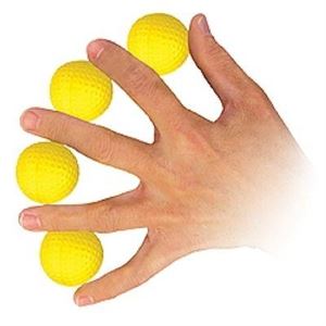 Picture of Multiplication de balles de golf Commencez votre démonstration avec une balle entre le pouce et l'index, un petit mouvement du poigne... » 